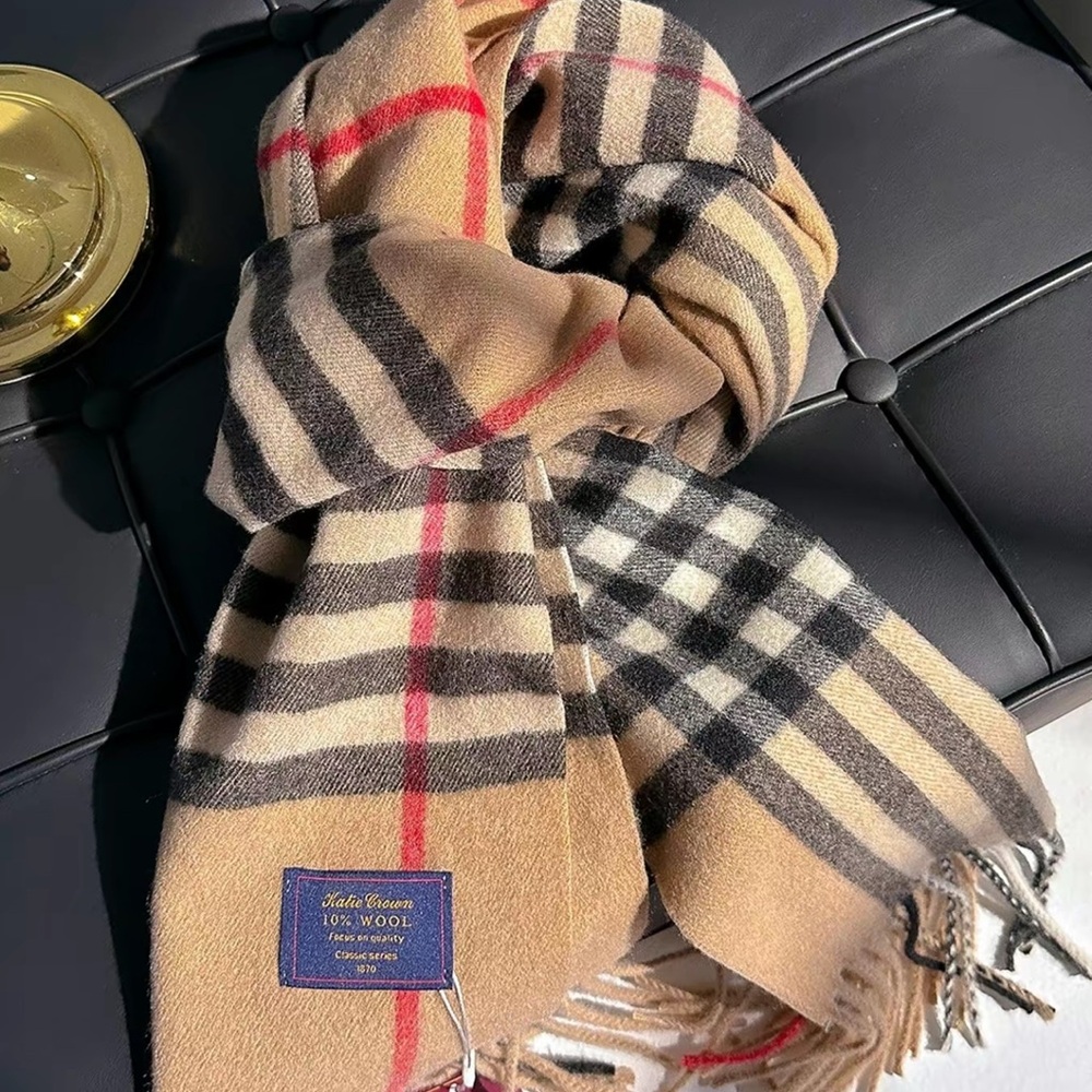 Classic Check Scarf in Tan and Black